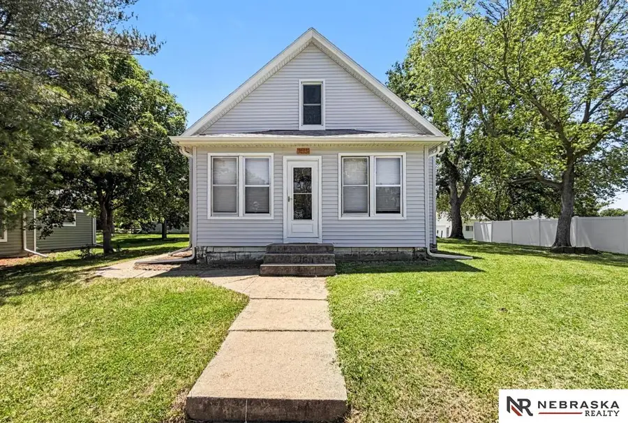3625 Cedar Street, Davey, NE 68336 - #2
