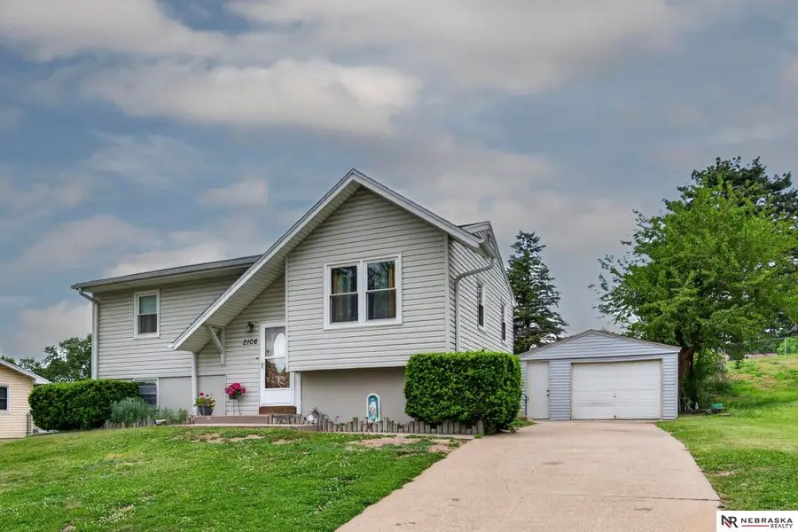 2106 Georgia Avenue, Bellevue, NE 68005 - #3