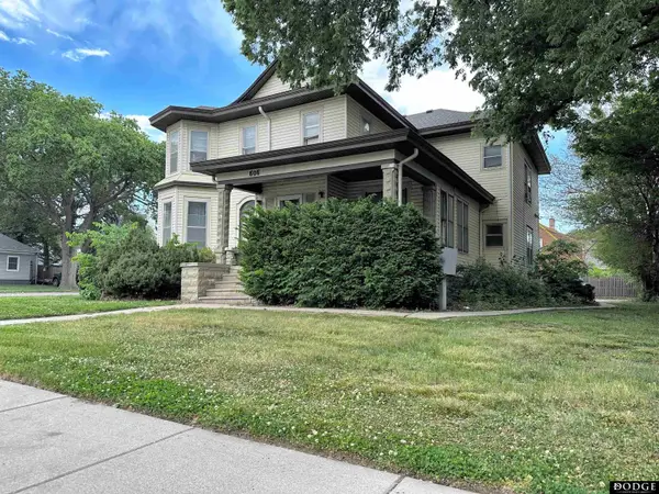 606 E Military Avenue, Fremont, NE 68025