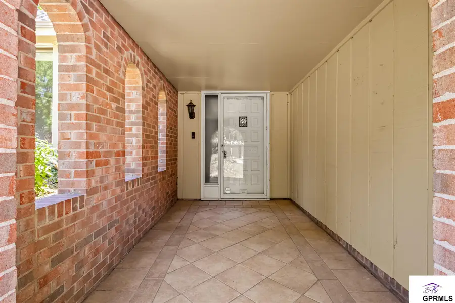 10929 Taylor Street, Omaha, NE 68164 - #2