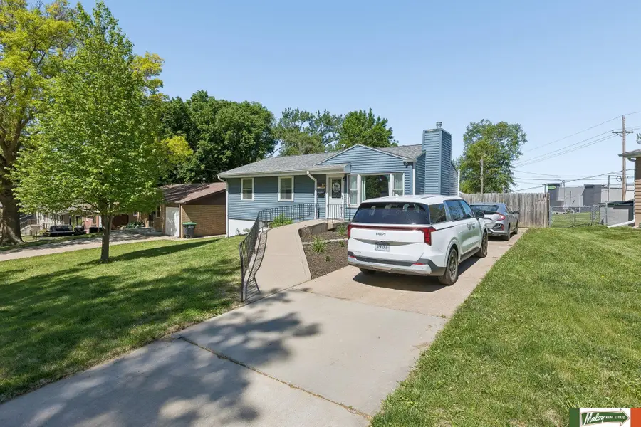 3310 S 82 Street, Omaha, NE 68124 - #2
