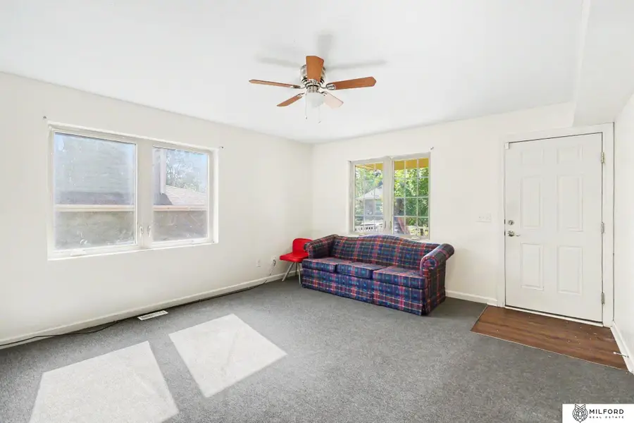 4221 Lake Street, Omaha, NE 68122 - #3