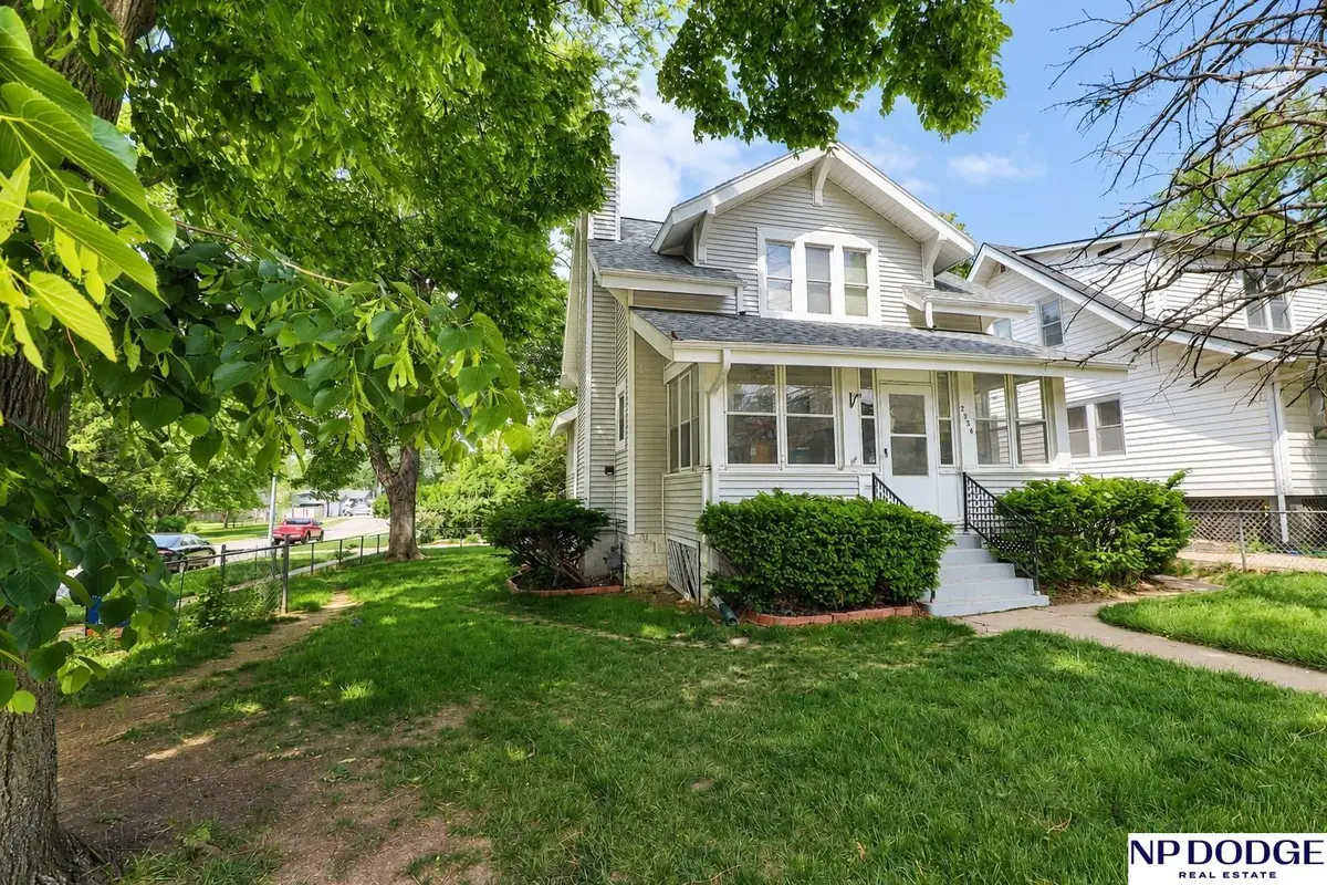 2356 S 35th Avenue, Omaha, NE 68105 - #1