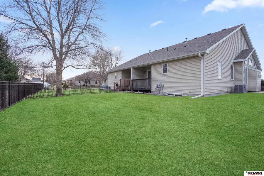 8105 Cheney Ridge Road, Lincoln, NE 68516 - #3