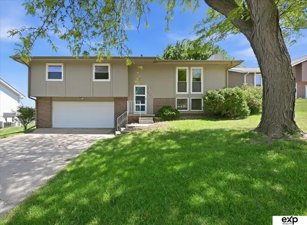5819 N 127th Avenue Circle, Omaha, NE 68164
