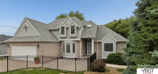 1566 Trumball Terrace, Plattsmouth, NE 68048