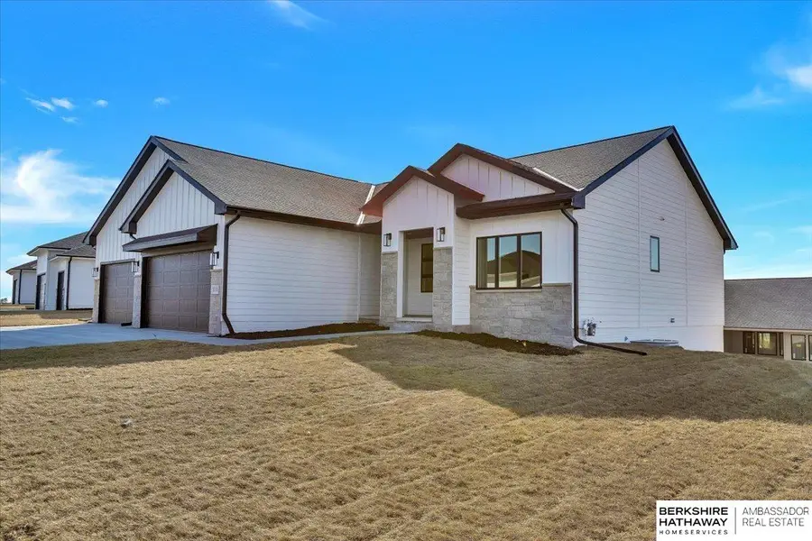 21348 Laurel Circle, Elkhorn, NE 68022 - #2