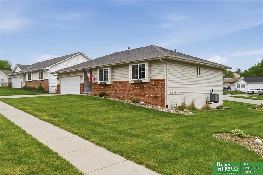 301 Valley Street, Glenwood, IA 51534 - #2