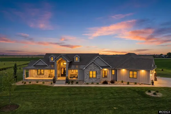 1286 Piedmont Drive, Nickerson, NE 68044