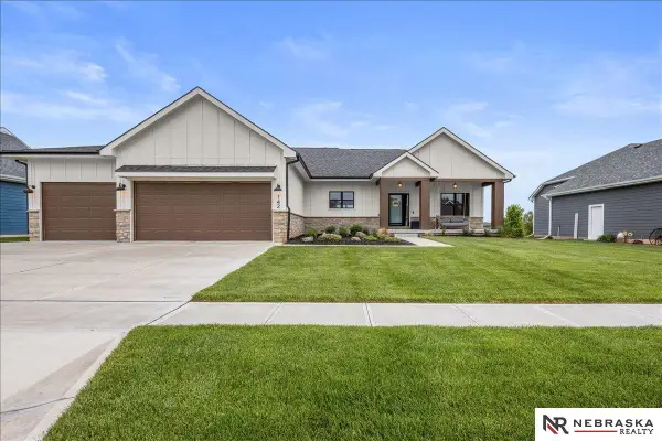 142 E Curtis Street, Wahoo, NE 68066-9999