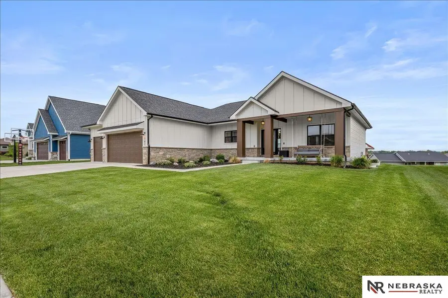 142 E Curtis Street, Wahoo, NE 68066-9999 - #2