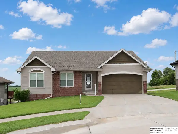 130 Broken Arrow Circle, Yutan, NE 68073