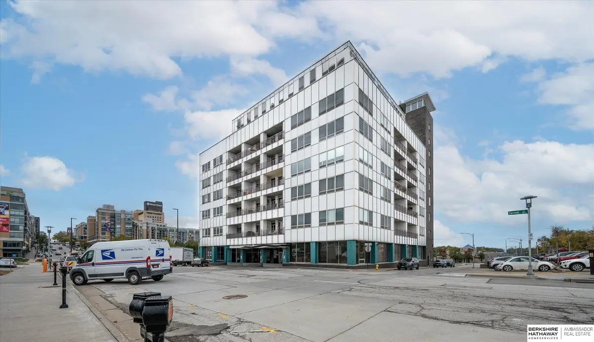 3000 Farnam Street #4P, Omaha, NE 68131 - #1