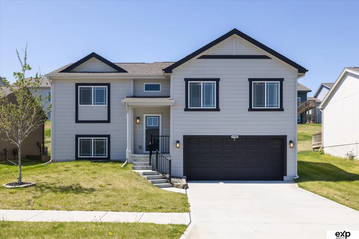 7752 N 108th Street, Omaha, NE 68142 - #1