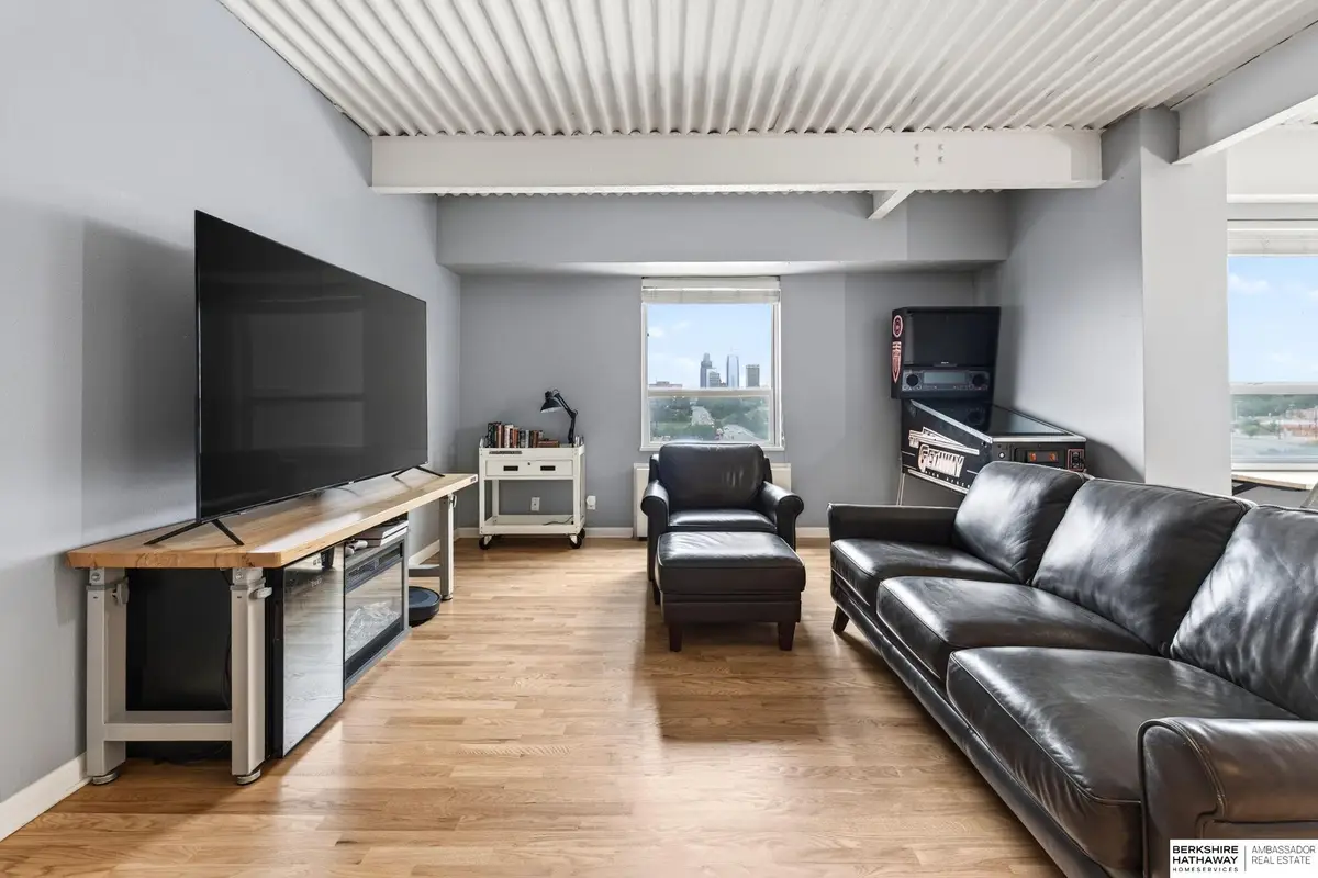 105 N 31st Avenue #505, Omaha, NE 68131 - #1