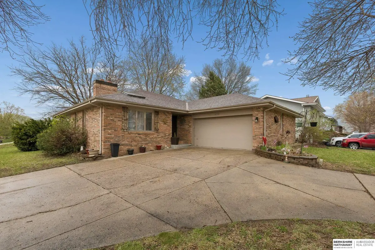 2711 N 142 Street, Omaha, NE 68164 - #1