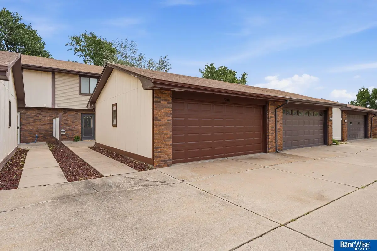 300 N 75 Street, Lincoln, NE 68505 - #1