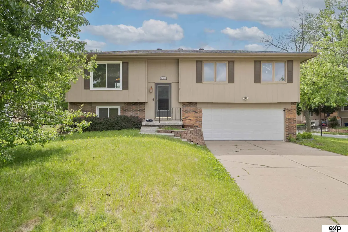 8304 S 49th Avenue, Omaha, NE 68157 - #1