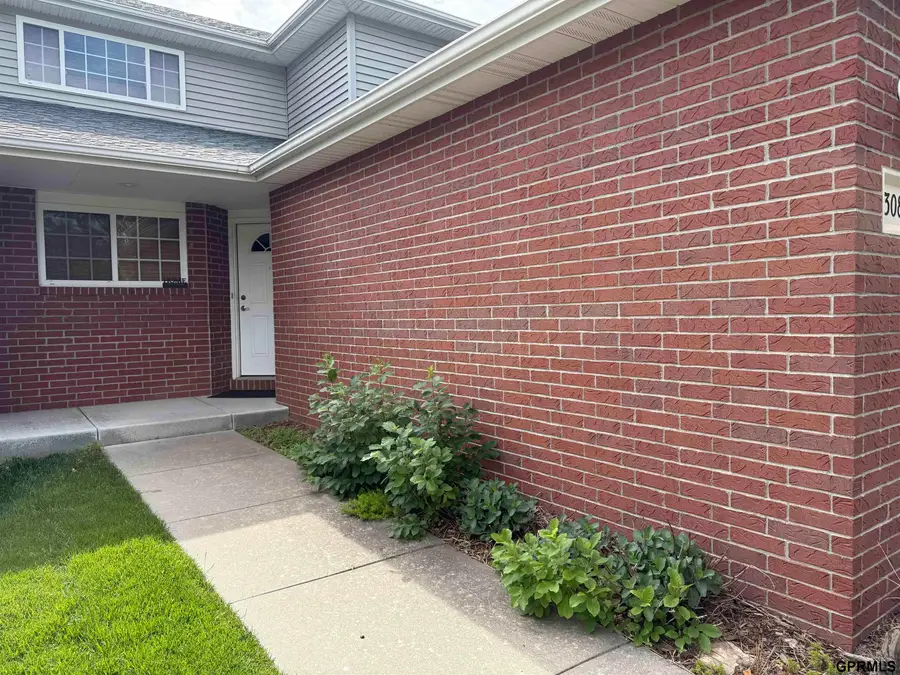 308 S 77th Court, Lincoln, NE 68510 - #3