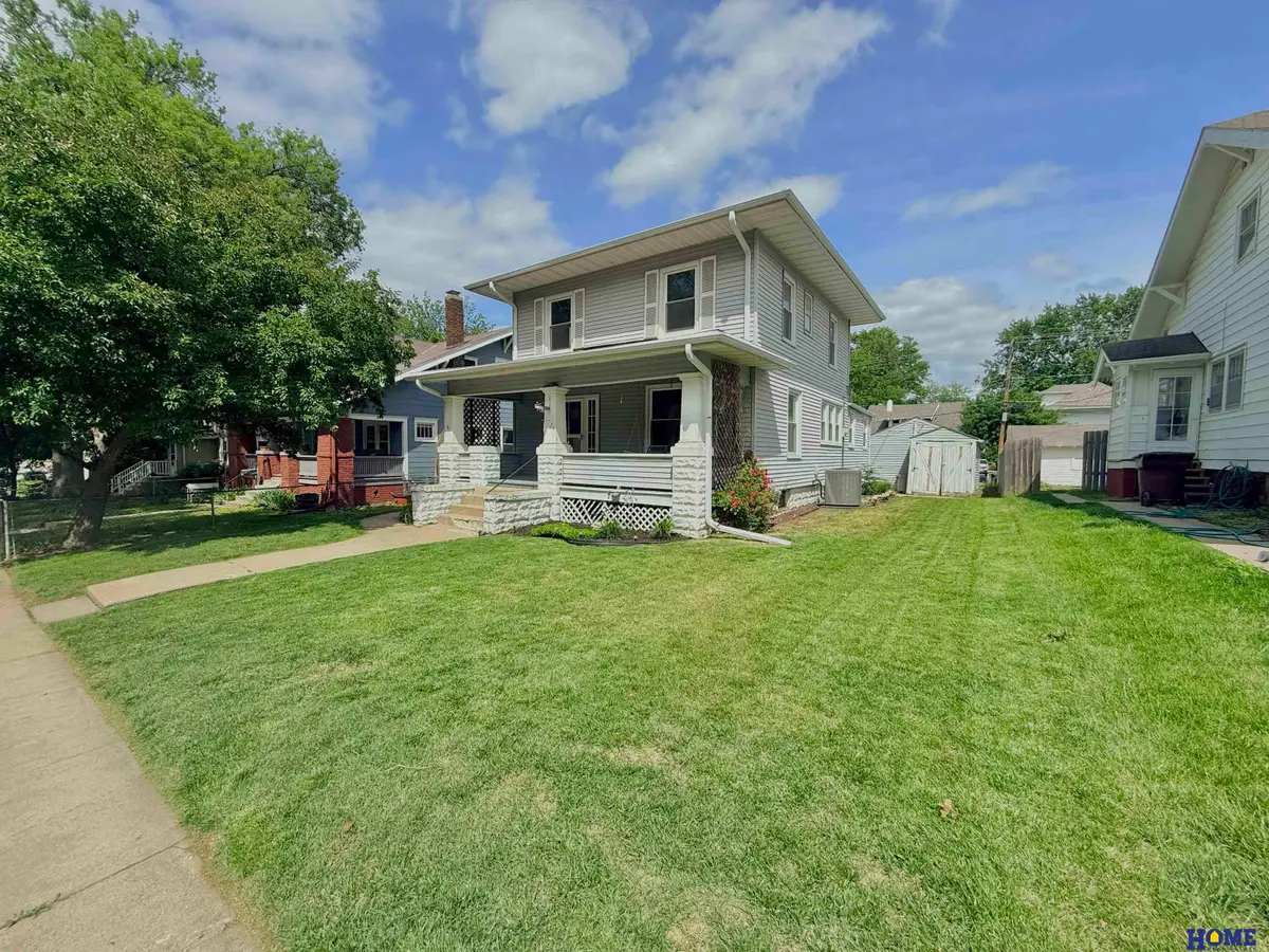 1724 S 22nd Street, Lincoln, NE 68502 - #1