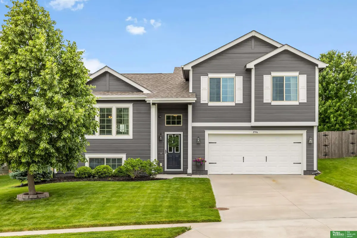 8906 S 68th Street, Papillion, NE 68133 - #1