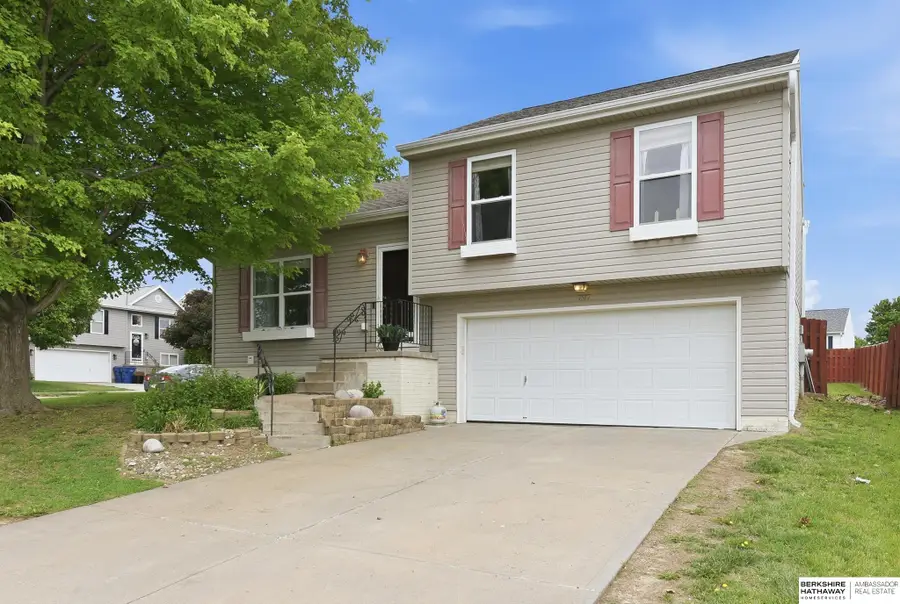 7517 N 111th Avenue, Omaha, NE 68142 - #2