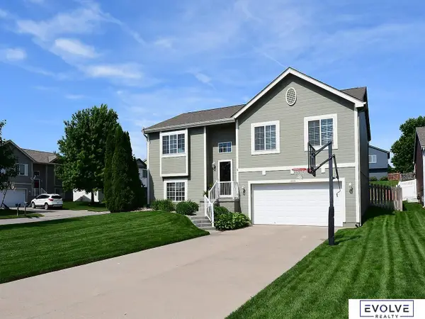 6038 S 187th Street, Omaha, NE 68135