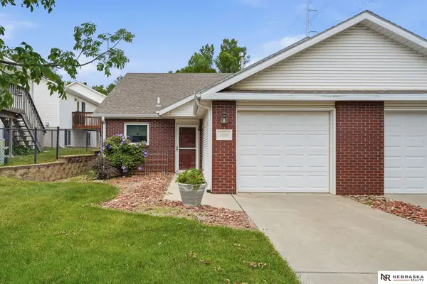 5520 Vavak Place, Lincoln, NE 68516