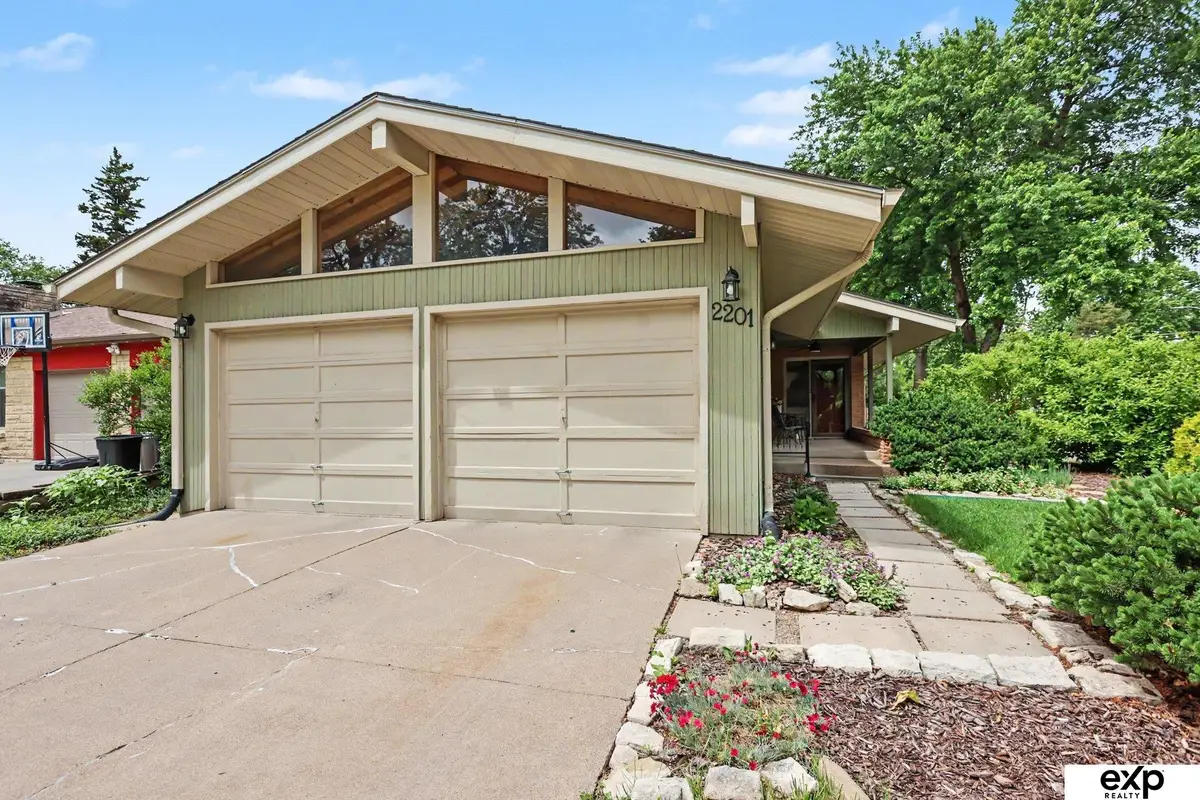 2201 S 50th Street, Lincoln, NE 68506 - #1