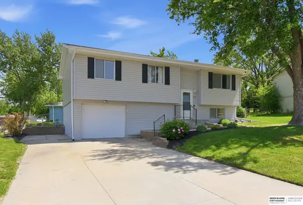4117 N 213 Circle, Elkhorn, NE 68022