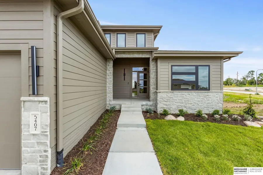 5407 N 212th Street, Elkhorn, NE 68022 - #3