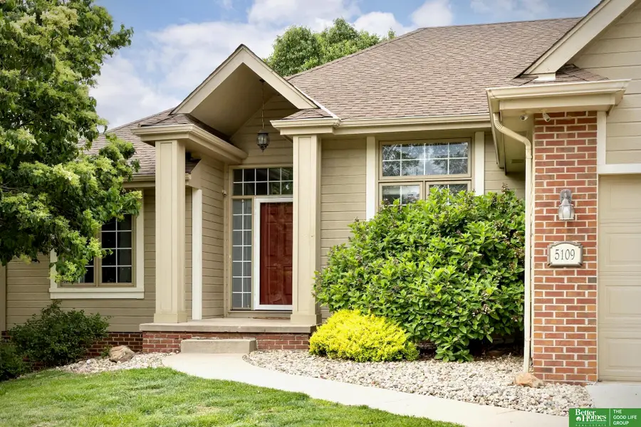 5109 Timberridge Drive, Papillion, NE 68133 - #3