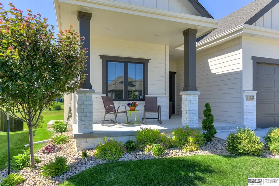 21725 G Street, Elkhorn, NE 68022 - #2