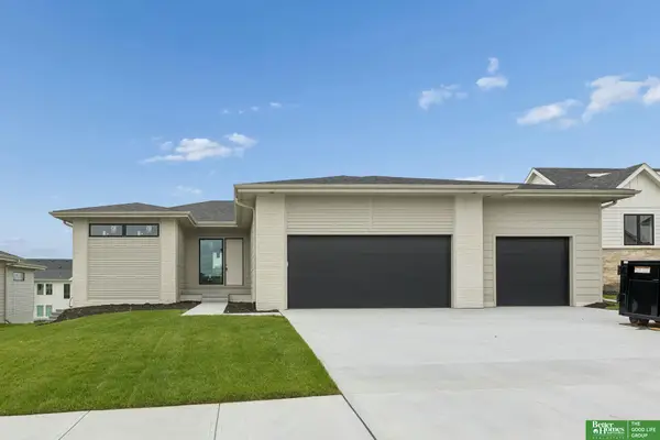 3310 S 212th Street, Elkhorn, NE 68022