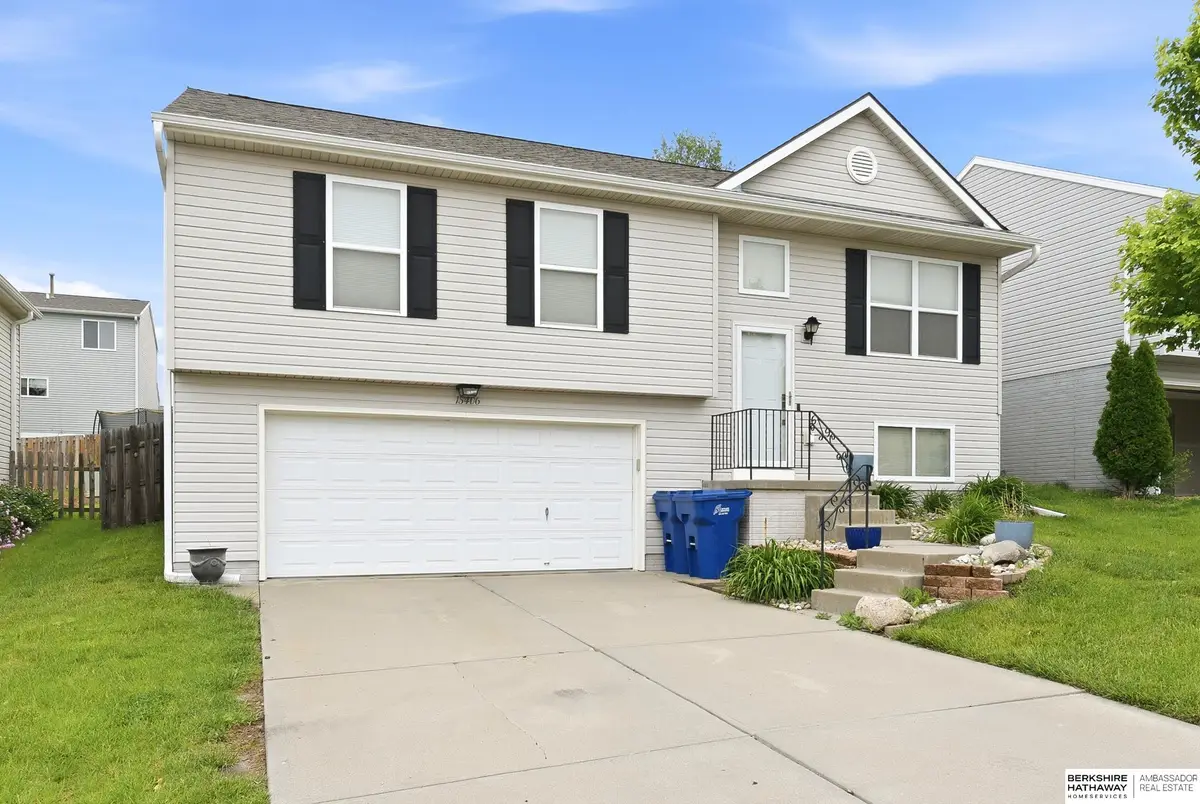 15406 Clay Street, Bennington, NE 68007 - #1