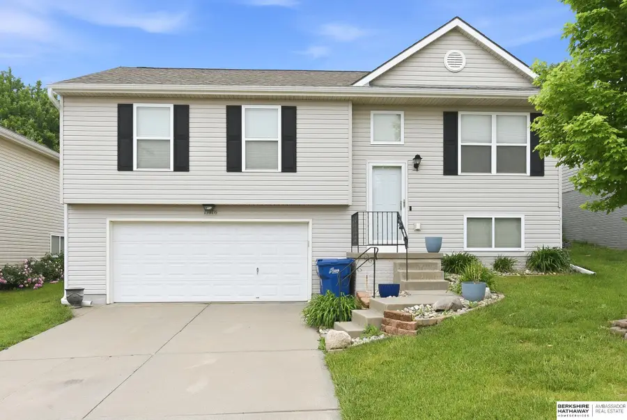15406 Clay Street, Bennington, NE 68007 - #2