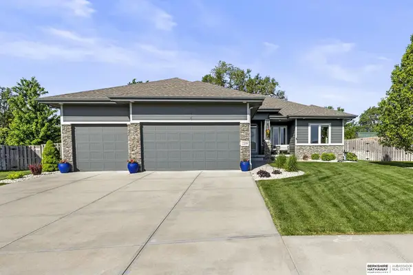 2208 N 188th Terrace, Omaha, NE 68022