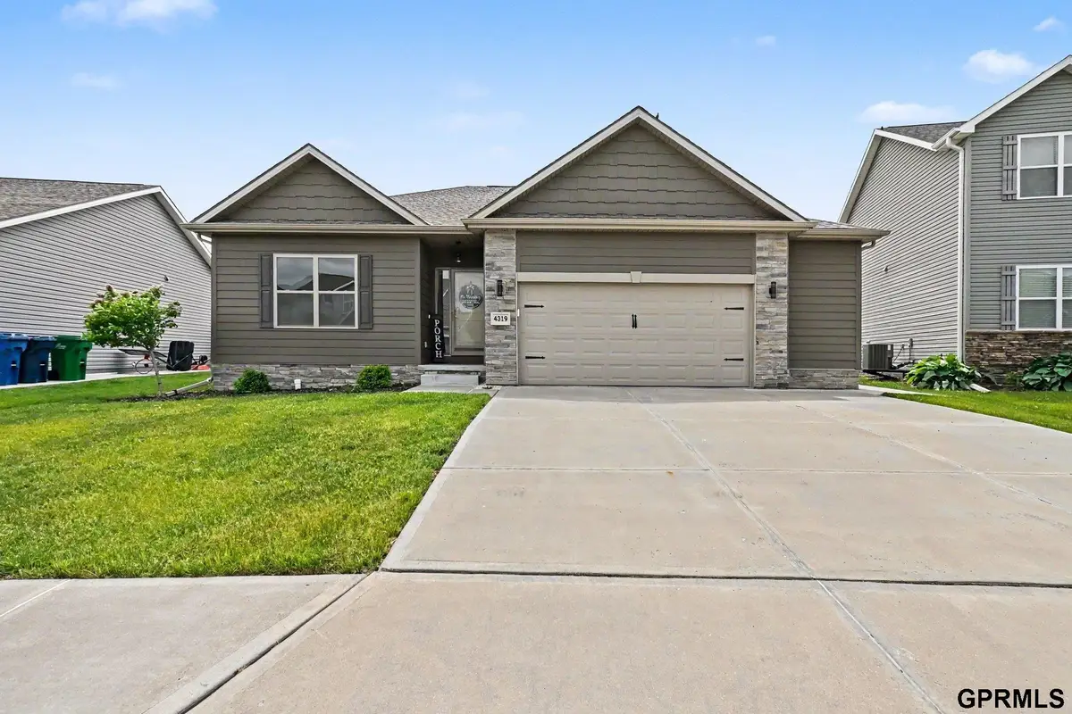 4319 Brook Drive, Bellevue, NE 68123 - #1