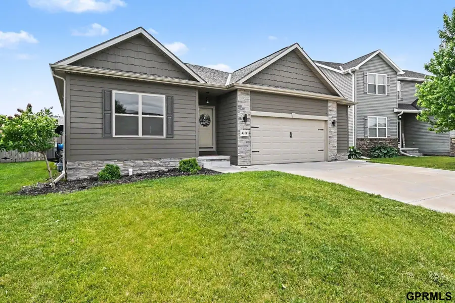 4319 Brook Drive, Bellevue, NE 68123 - #2