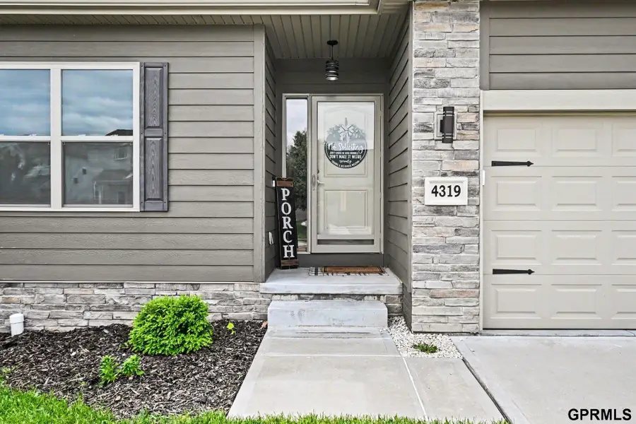4319 Brook Drive, Bellevue, NE 68123 - #3