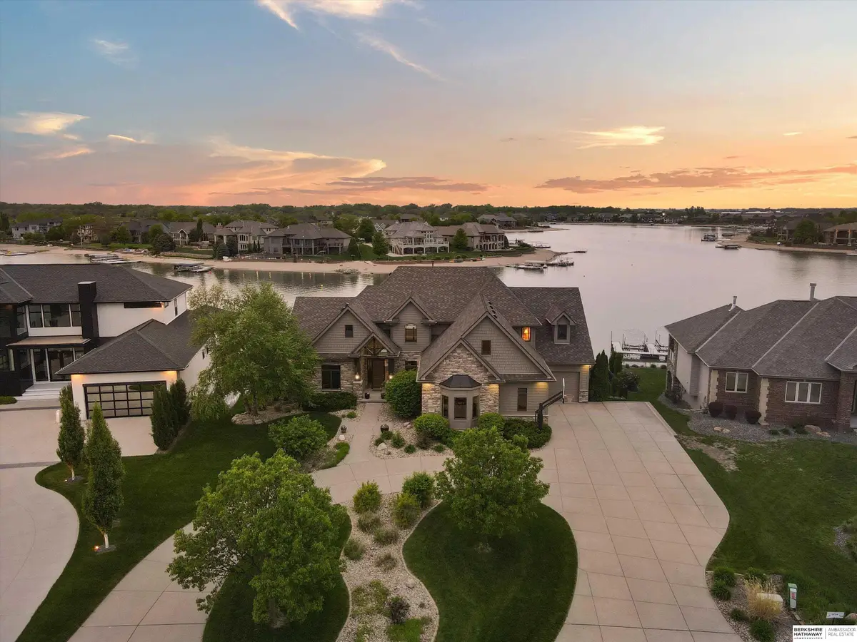 612 S 249th Circle, Waterloo, NE 68069 - #1