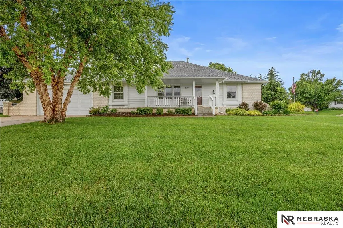 20711 Flavin Street, Elkhorn, NE 68022 - #1