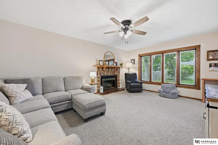 528 S 215th Street, Elkhorn, NE 68022 - #2