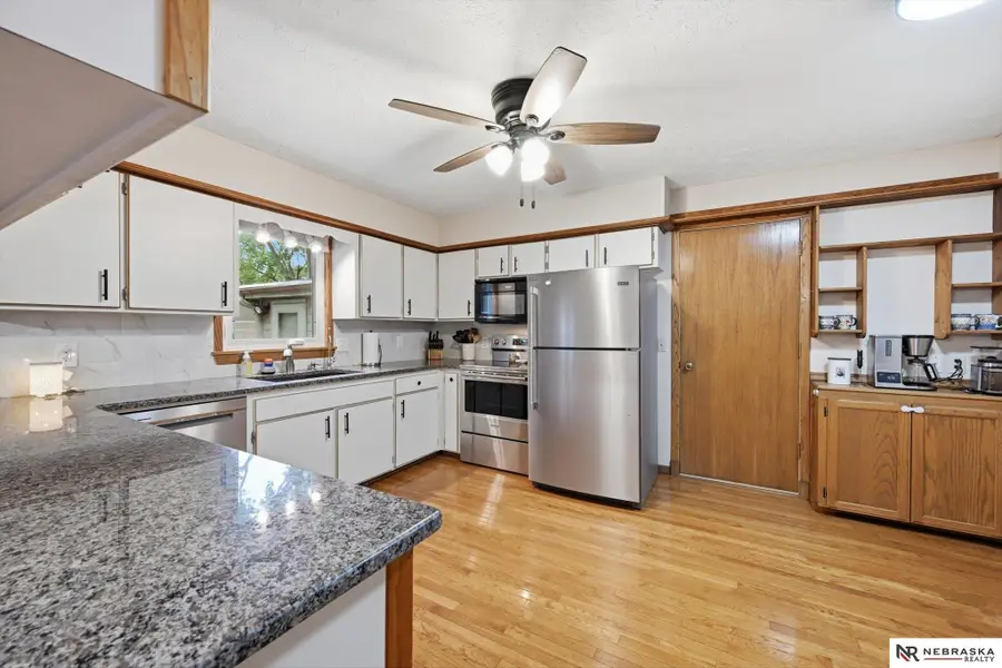 528 S 215th Street, Elkhorn, NE 68022 - #3