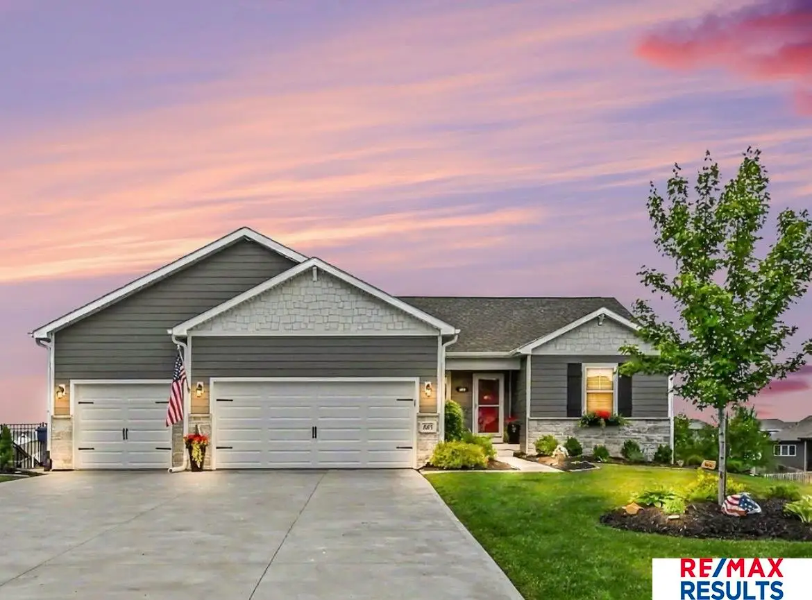 805 N 10 Avenue, Springfield, NE 68059 - #1