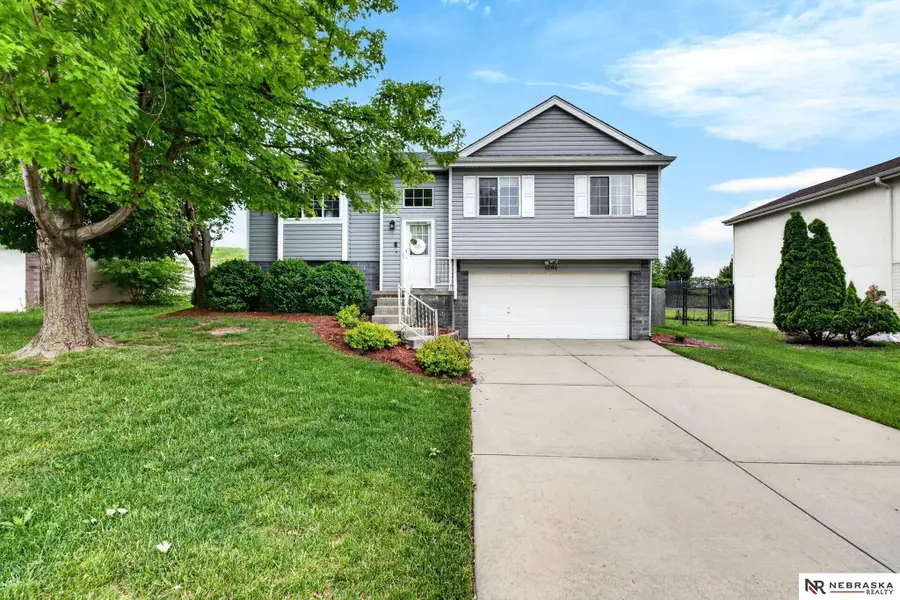 1201 Devon Drive, Papillion, NE 68046 - #3