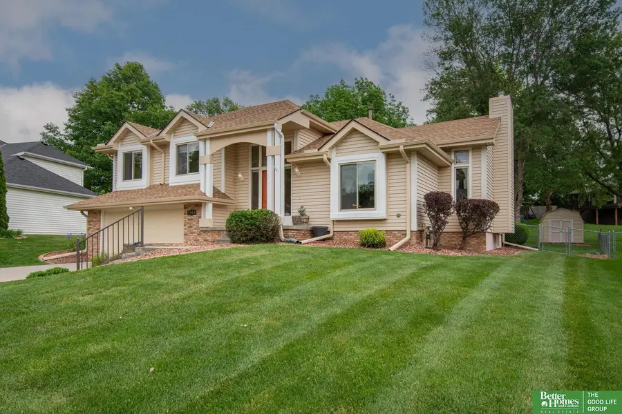 1904 Franklin Drive, Papillion, NE 68133 - #2