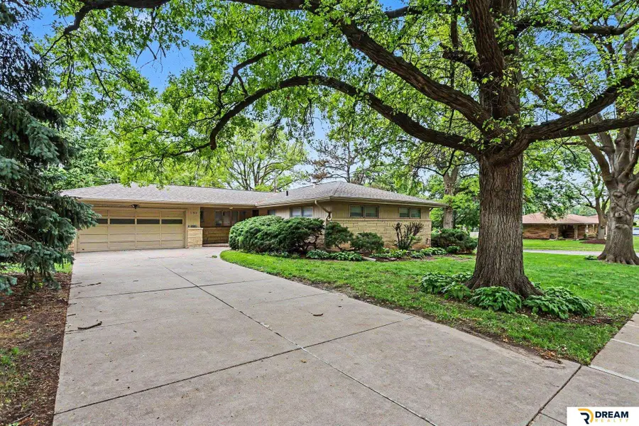 1501 S 58 Street, Lincoln, NE 68506 - #3