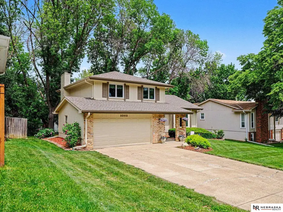 3202 Redwing Drive, Bellevue, NE 68123 - #3