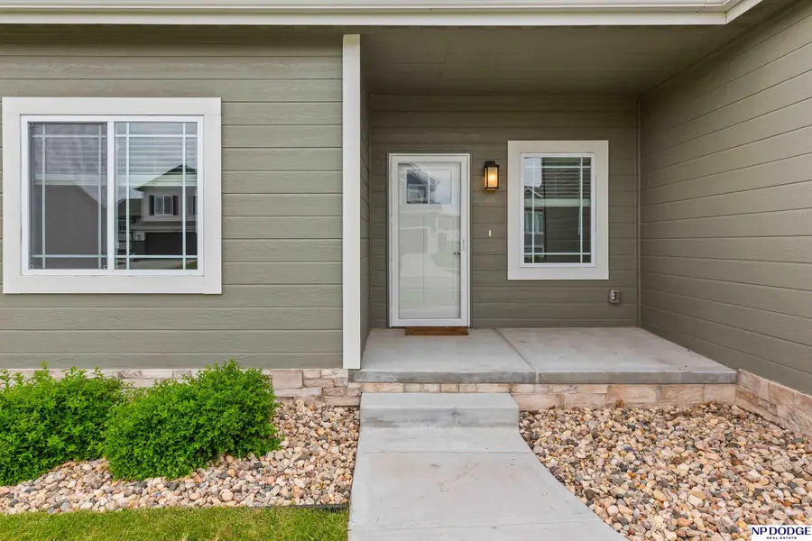 21117 Polk Street, Elkhorn, NE 68022 - #3